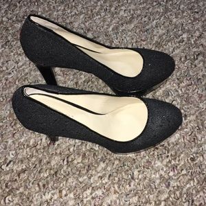 Nine West glitter pump